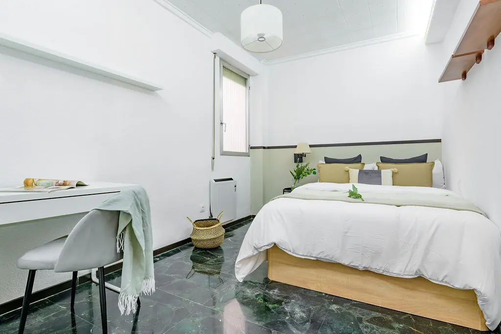 Room in Valencia