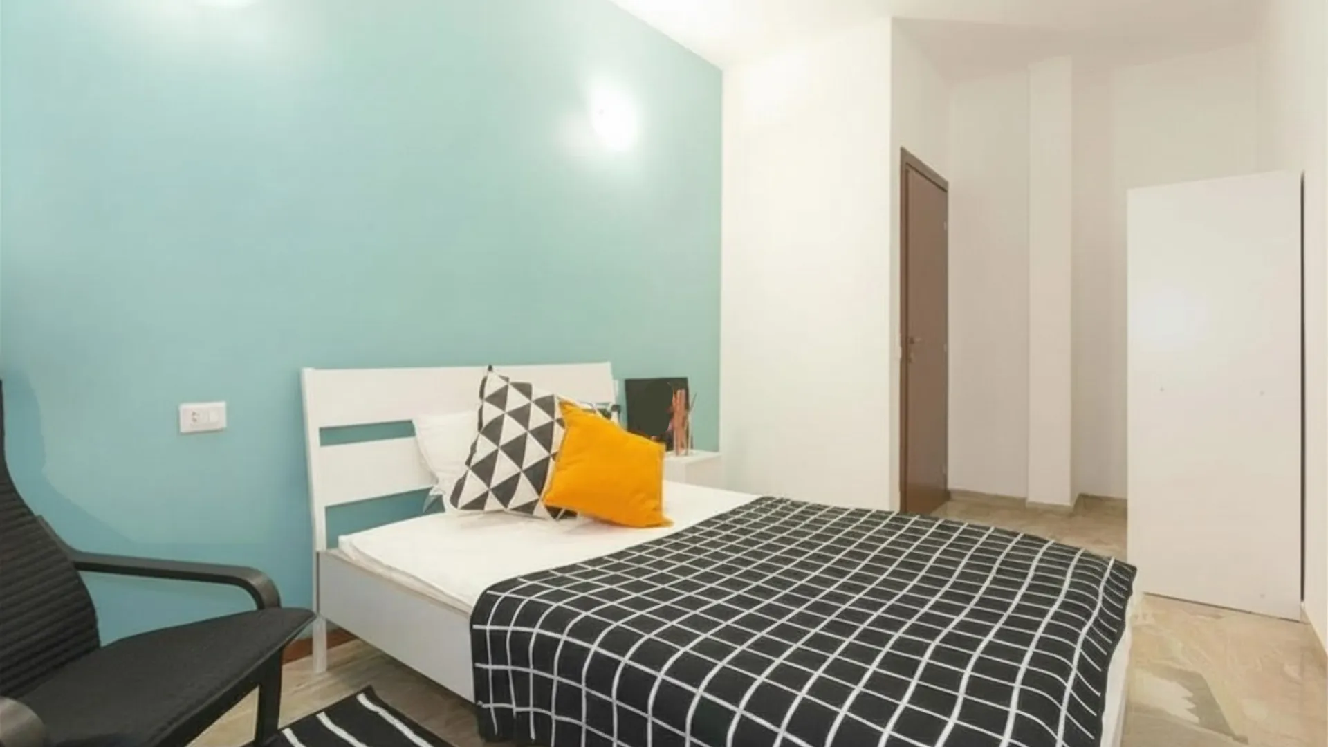 Room in Milan