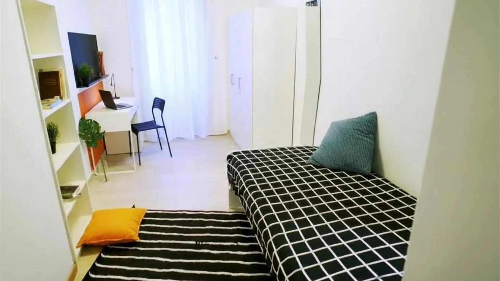 Room in Milan