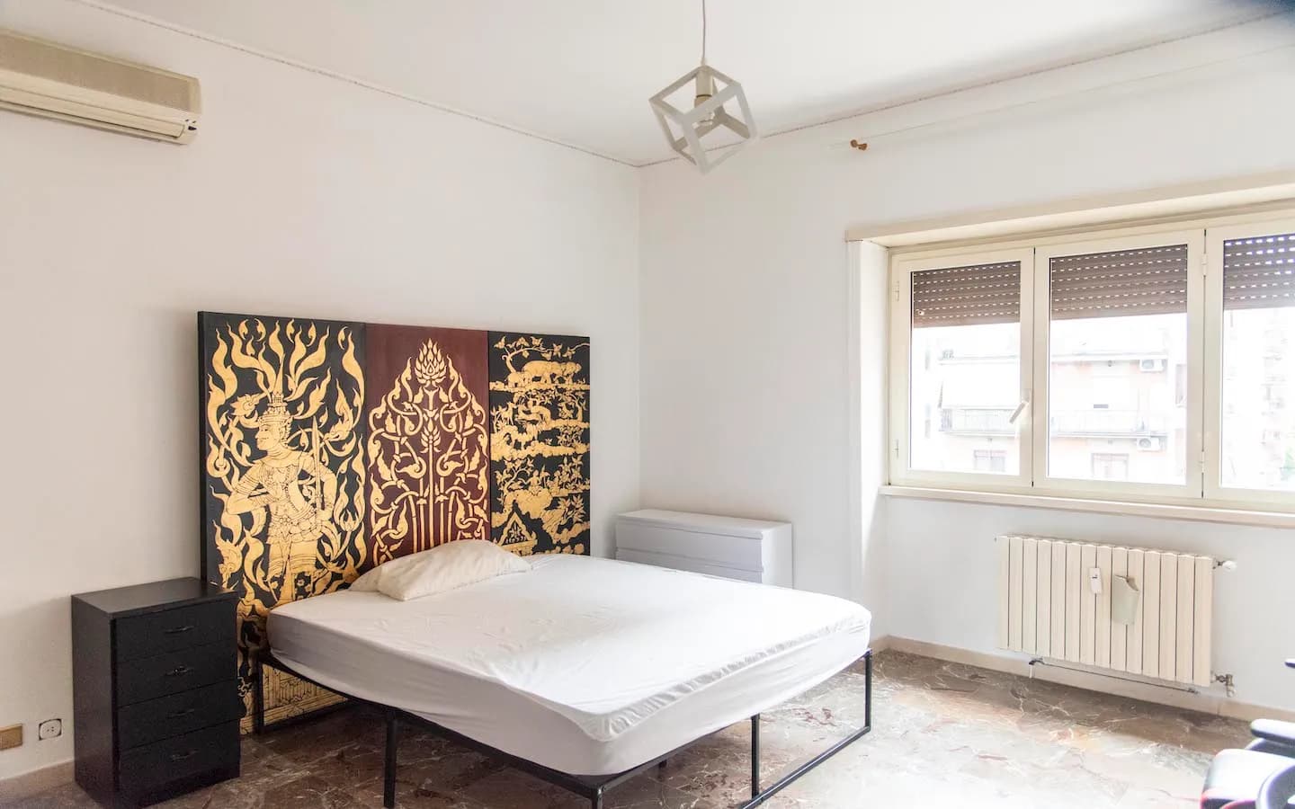 Room in Rome