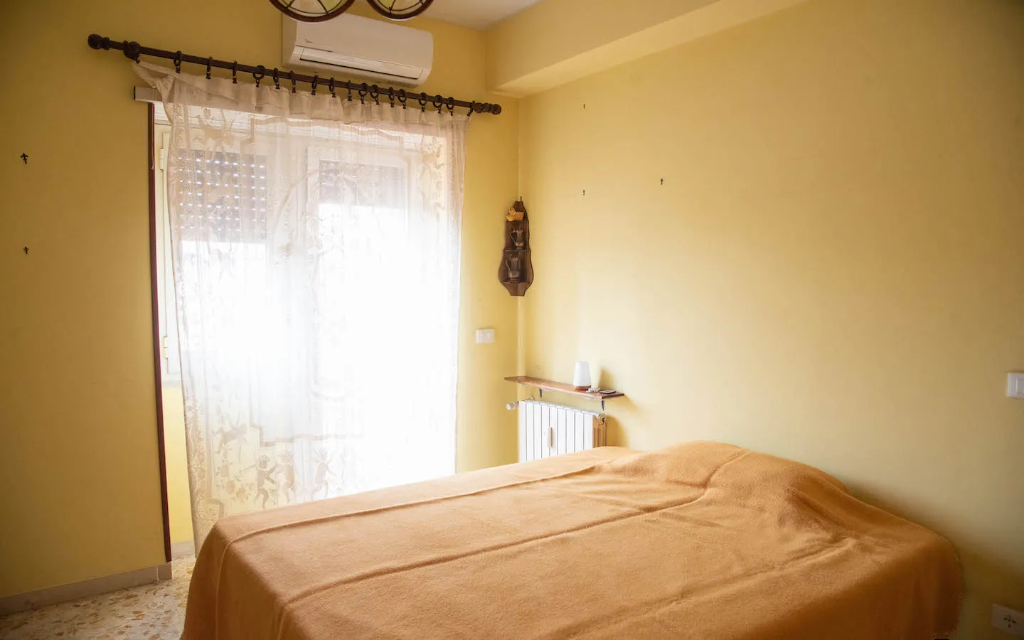 Room in Rome